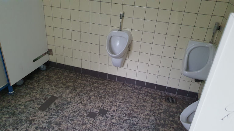 Schülertoiletten